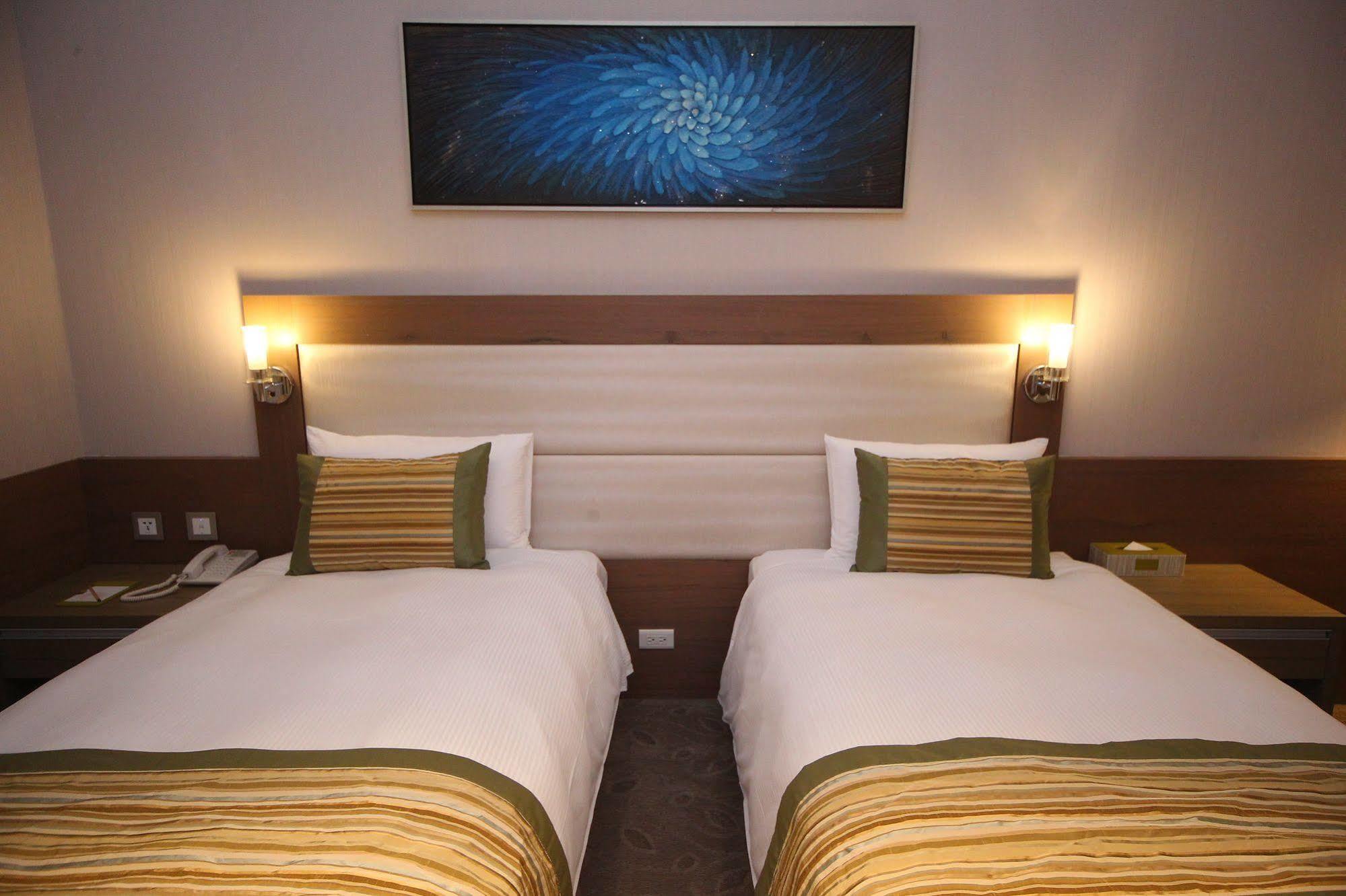 Grace Hotel Zhonghe  Buitenkant foto
